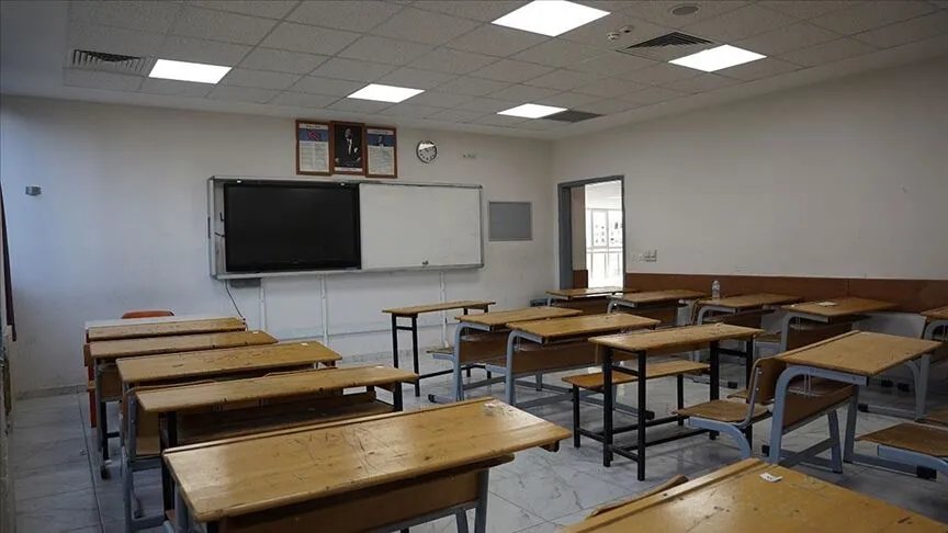 Çanta araması, veli görüşmeleri, kayıt, devamsızlık... Okul yönetmeliğinde kapsamlı değişiklik
