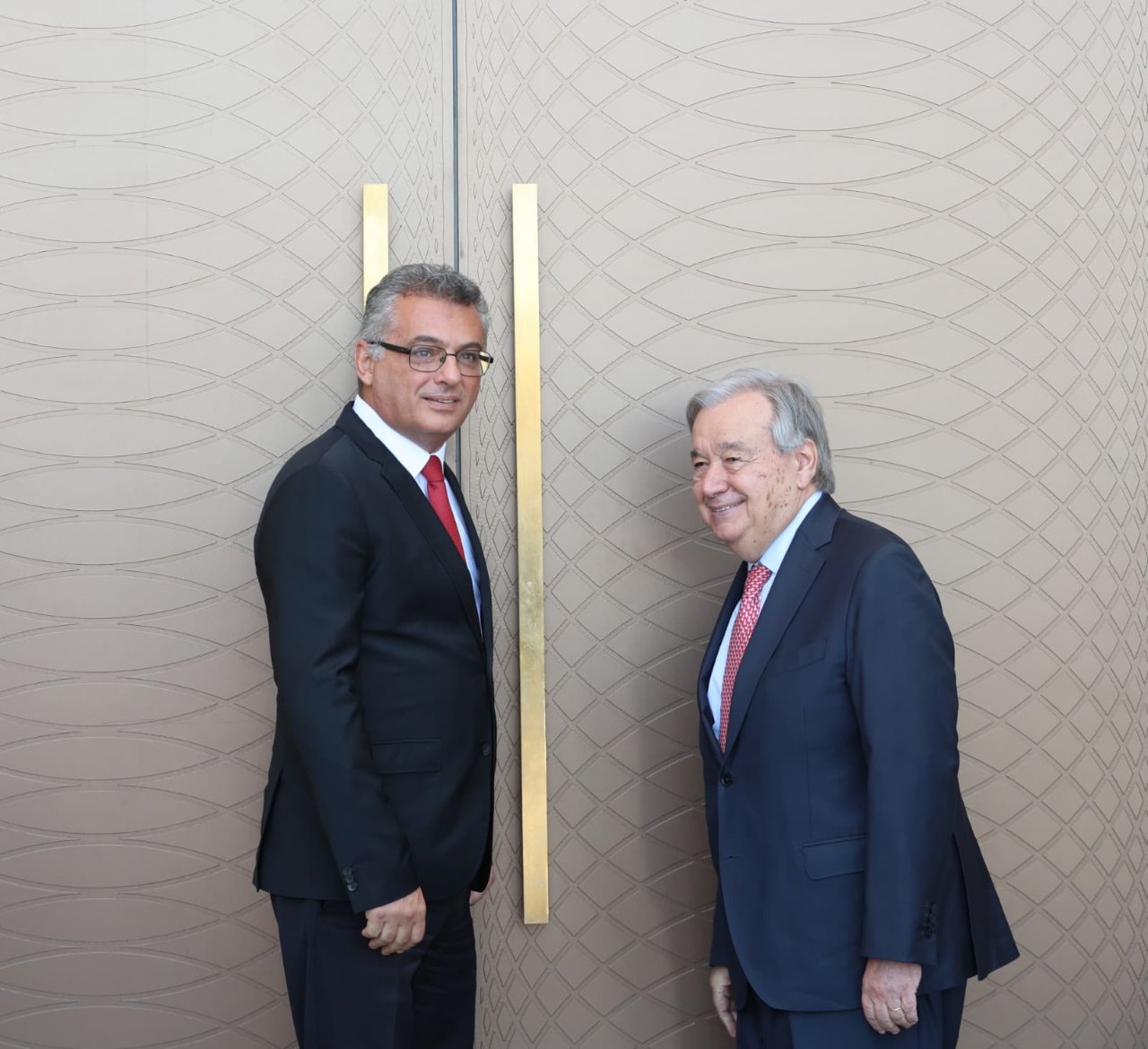 Kuzey Kıbrıs Türk Cumhuriyeti (KKTC) Cumhurbaşkanı Tufan Erhürman (solda), Birleşmiş Milletler (BM) Genel Sekreteri Antonio Guterres (sağda) ve beraberindeki heyeti kabul etti.