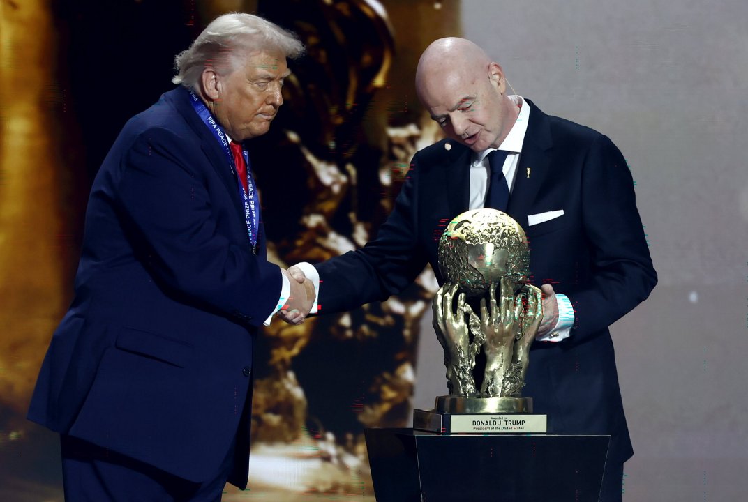 Infantino’ya milyarlarca dolarlık teklif! 