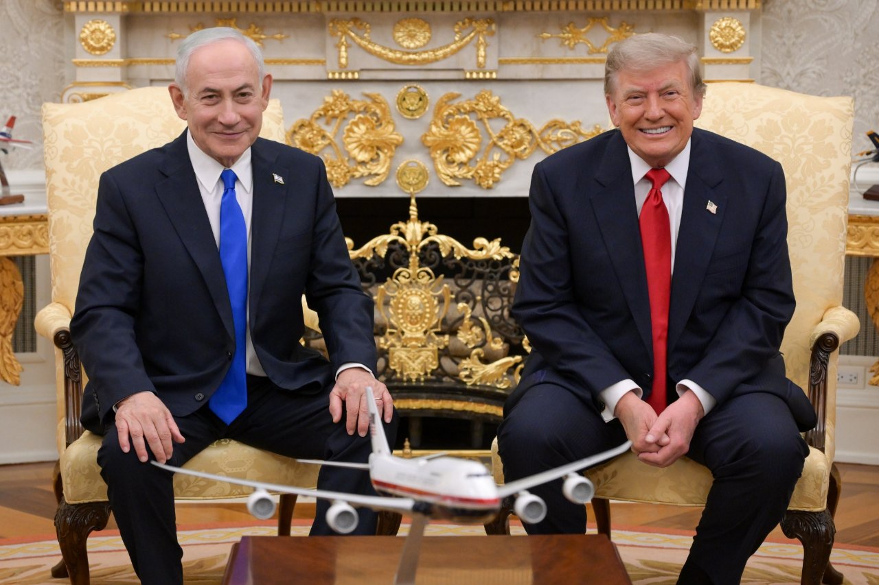 İran saldırılarından sonra ilk kez yüz yüze: Netanyahu istihbaratı sundu, son sözü Trump’a bıraktı