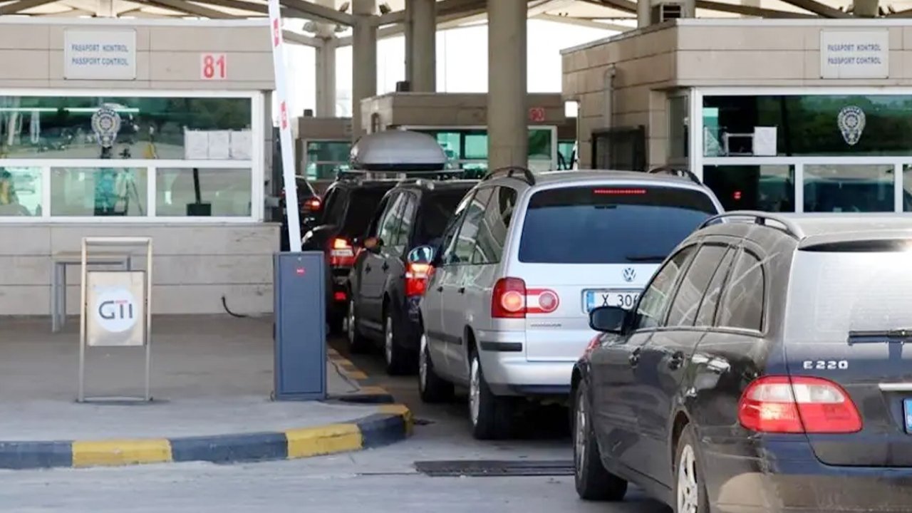 Yabancı plakalı araçlar için yeni düzenleme! Ödemeyen ülkeden çıkış yapamayacak
