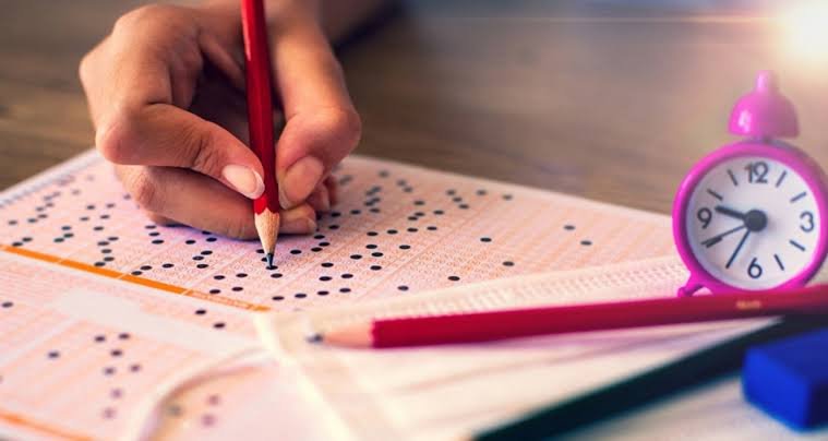 YKS tercihleri bugün başlıyor! Kaç kontenjan var? Başarı sıralaması devam ediyor mu? Son gün ne zaman? Kayıtlar ne zaman? İşte 10 soruda tercih rehberi