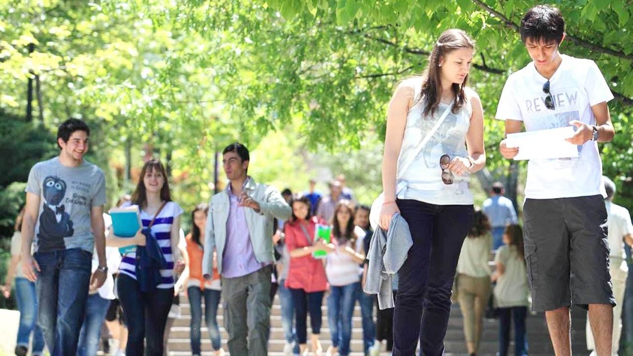 YÖK Başkanı Özvar'dan tercih yapacak adaylara çağrı: Popüler olanı değil uzun vadeli olanı seç