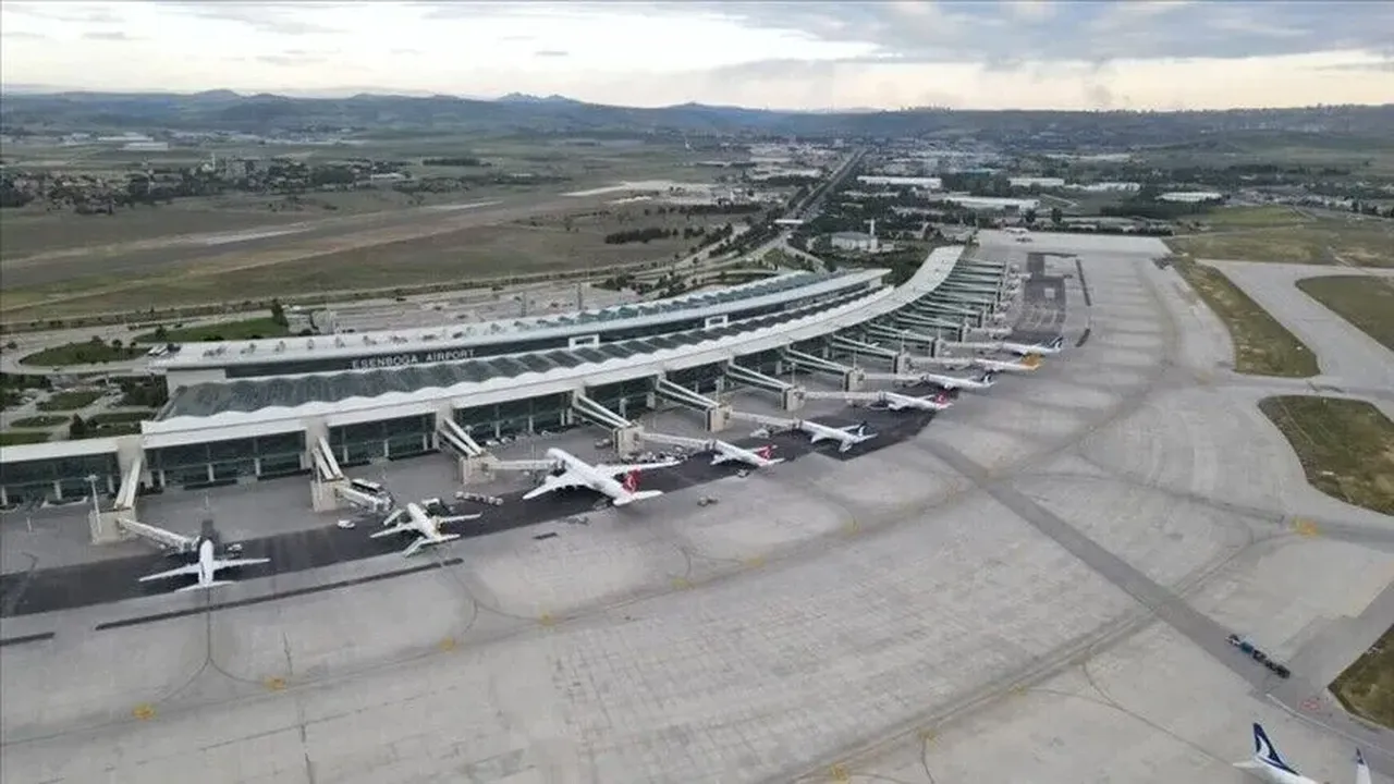 7-8 Temmuzda Ankaraya seyahat edecekler dikkat! Esenboğa Havalimanı için kritik karar