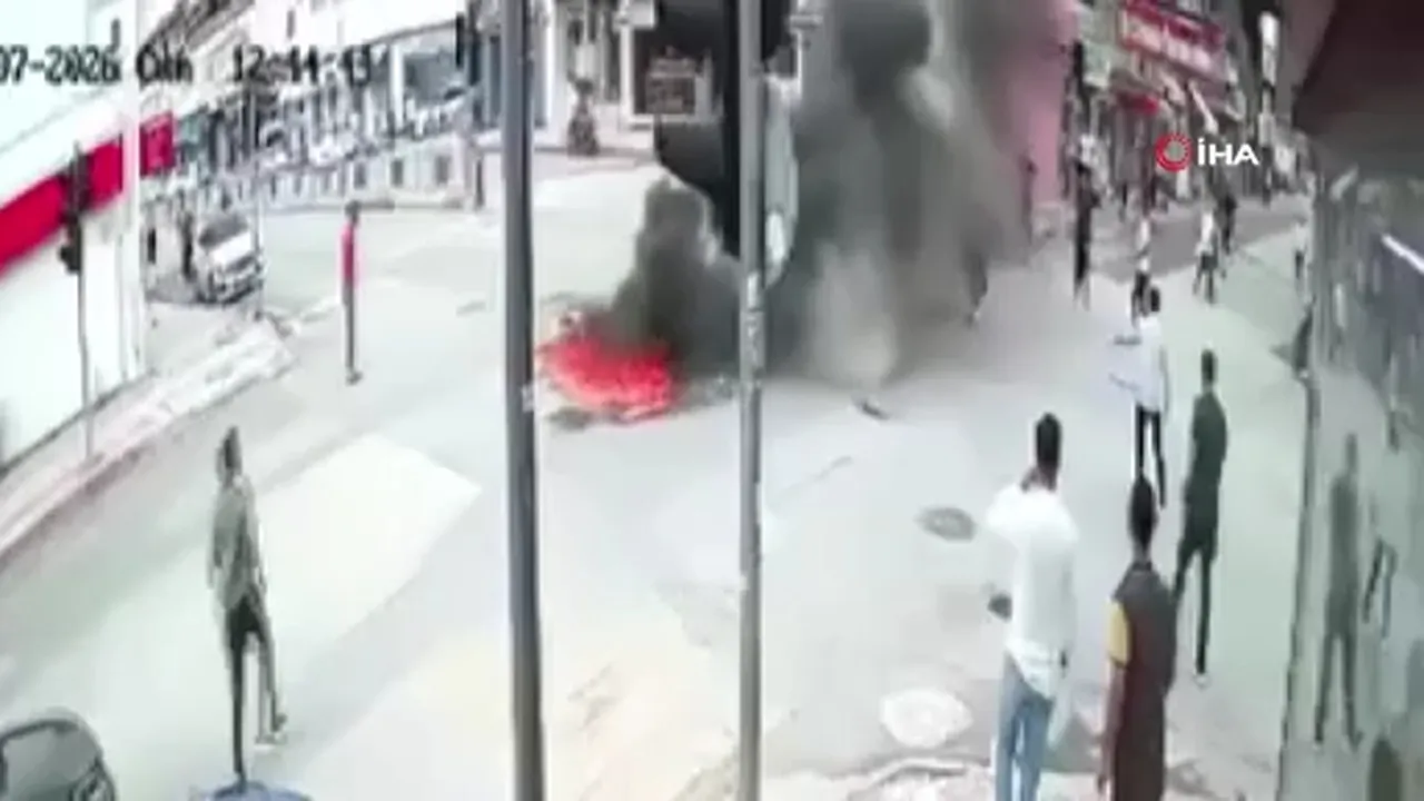 Çarşı ortasında dehşet! Benzin döküp kendini ateşe verdi