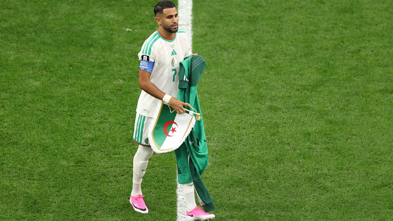 Cezayir'de bir devir sona erdi: Riyad Mahrez'den milli takıma veda