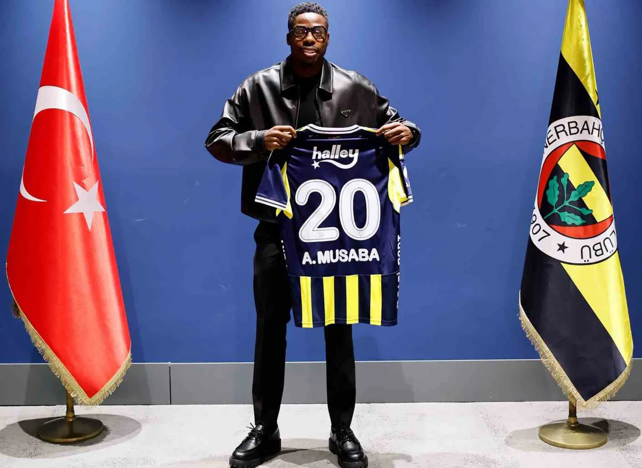 Anthony Musaba'nın güncel piyasa değeri 7 milyon euro olarak gösteriliyor.