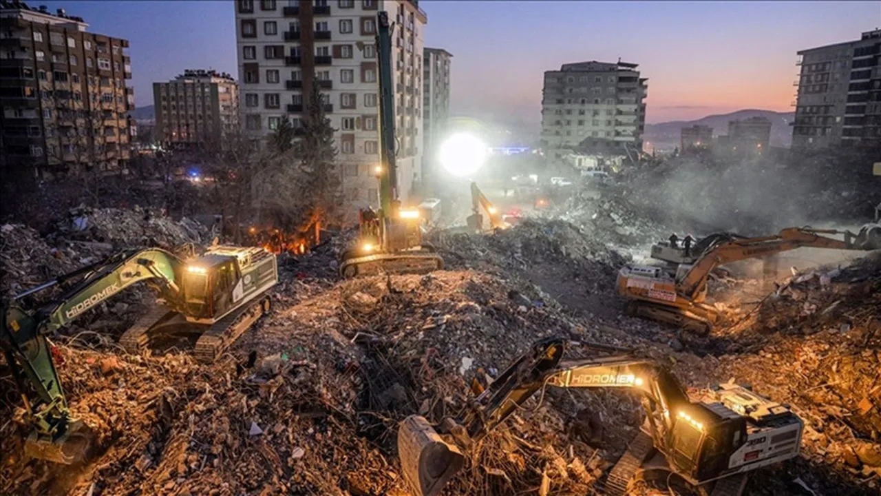 Müteahhit suçlamaları reddetmişti! 123 kişinin öldüğü Ebrar Sitesi davasında karar