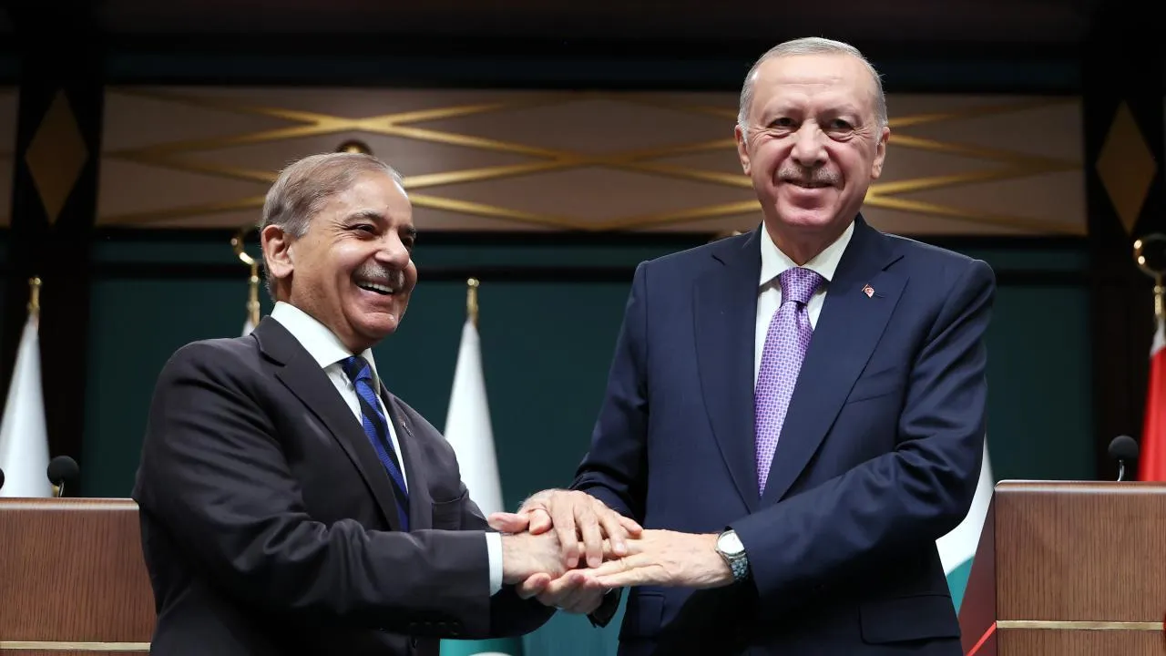 Pakistan Başbakanı, Erdoğan'ın daveti üzerine Türkiye'ye geliyor
