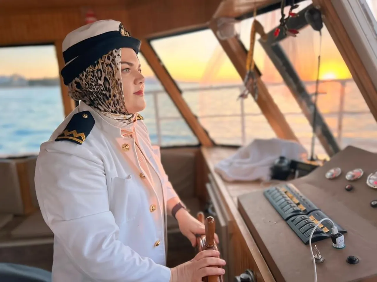 Van'da tarihe geçti! Bir ilki başardı: Kadınlara da mesajı var