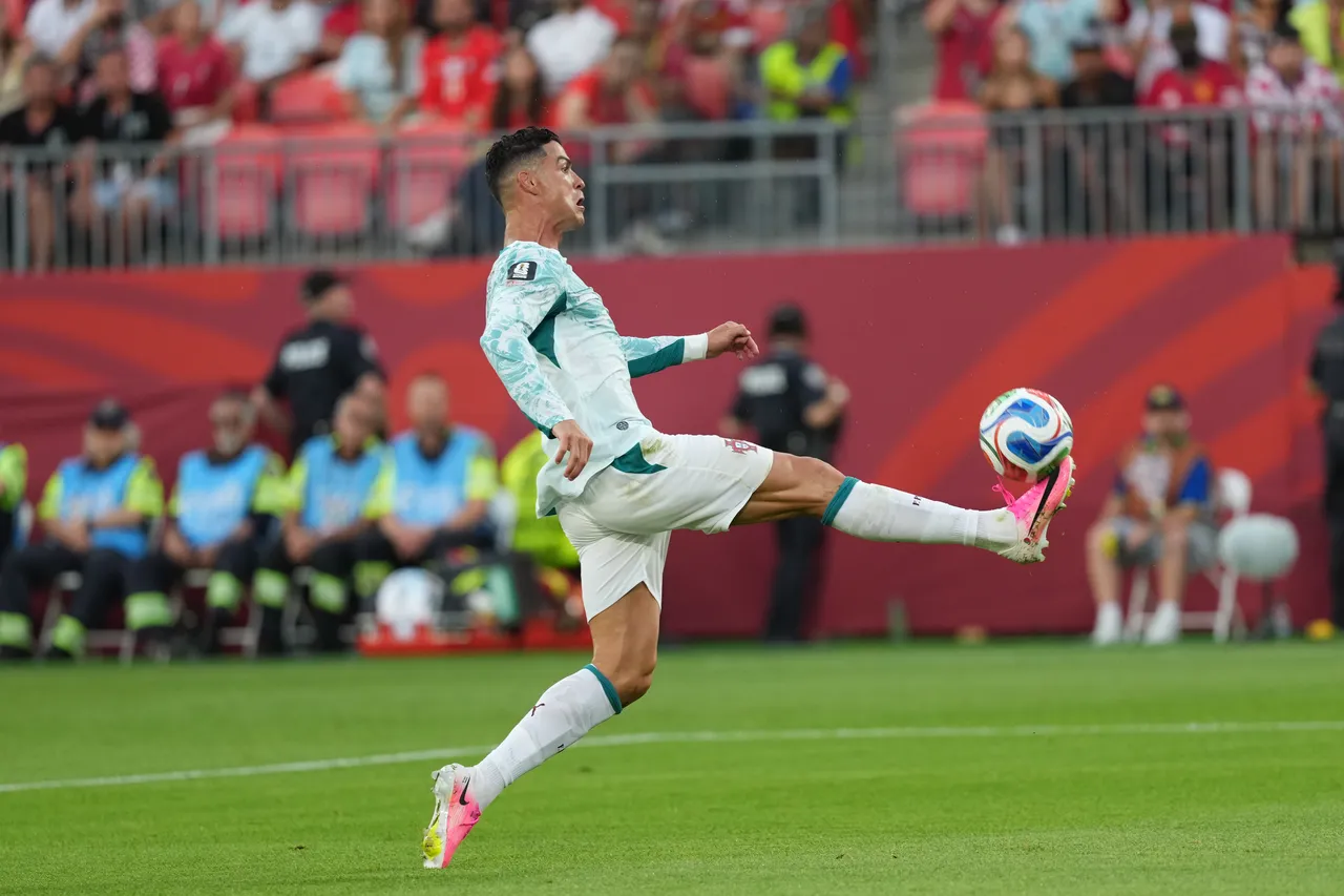 Yaşayan efsane Cristiano Ronaldo! Bu adam 41 yaşında ama ne enleri bitiyor ne de ilkleri...
