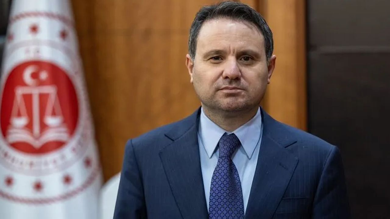 Akın Gürlek duyurdu! Adalete erişim kolaylaşacak! Alo Adalet Hattı için ilk adım:  Yargı Hizmetleri Etkinliği Büroları kuruluyor
