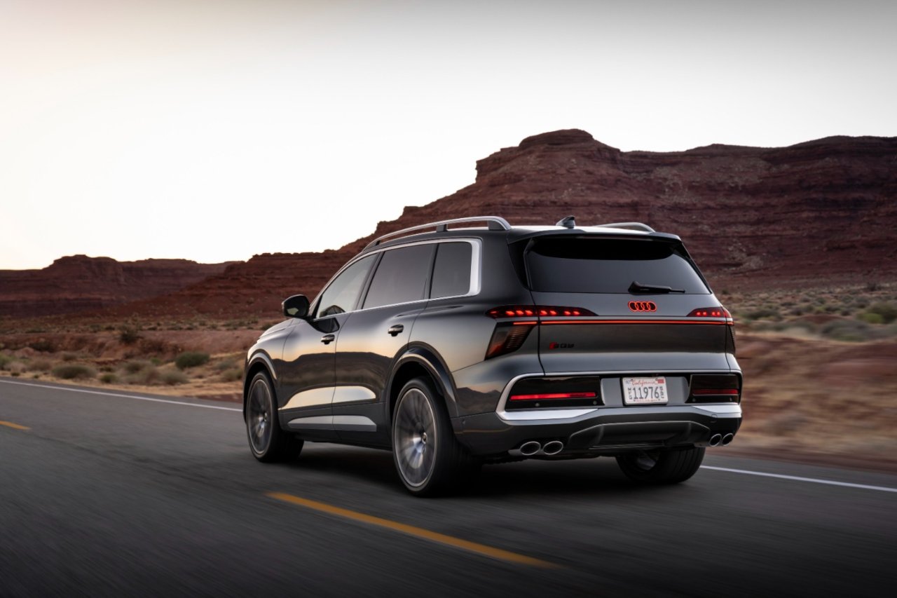 Ultra lüks SUV rekabeti kızıştı! İşte Audi'nin yeni amiral gemisi Q9