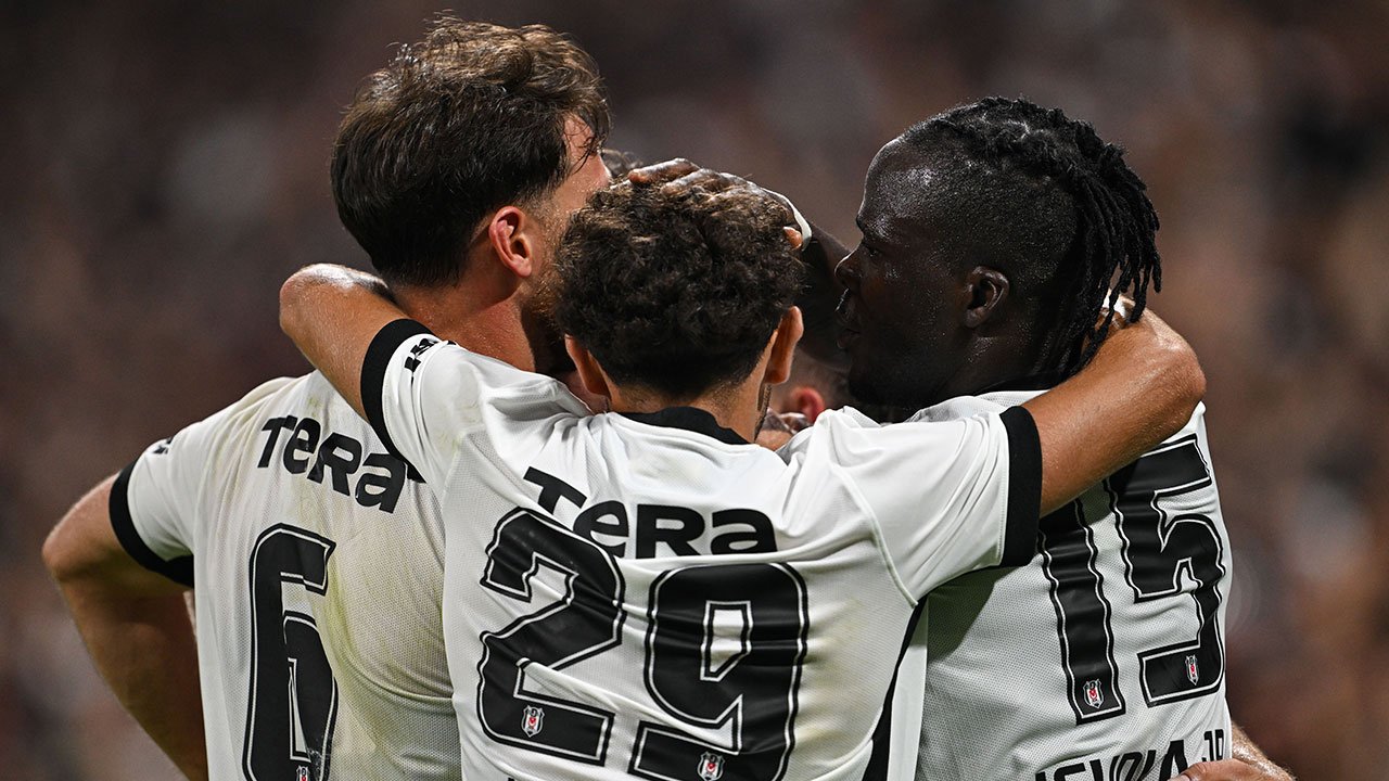 Beşiktaş'ın Midtjylland maçı 11'i belli oldu