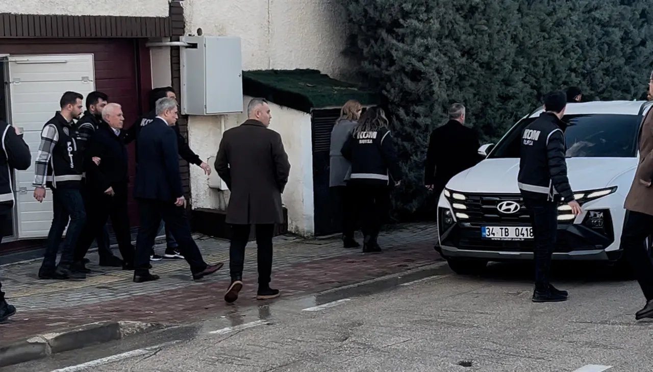 Bursa'da Mustafa Bozbey'in yargılandığı davada ara karar! 9 sanık tahliye edildi
