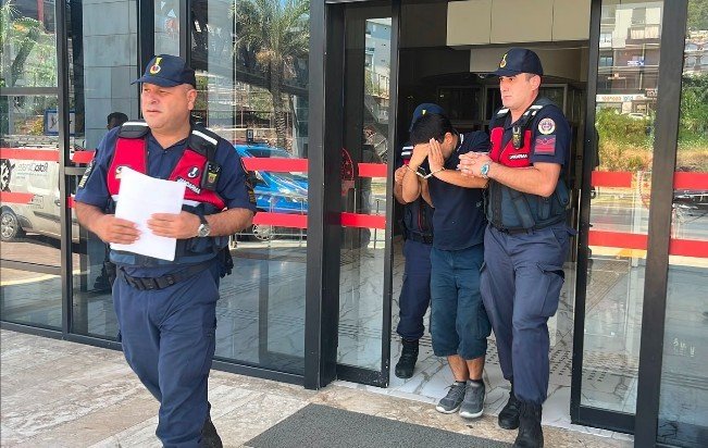 Direksiyon sınavında iğrenç anlar! Kadın eğitimci o anları kayda aldı, sapık hapsi boyladı