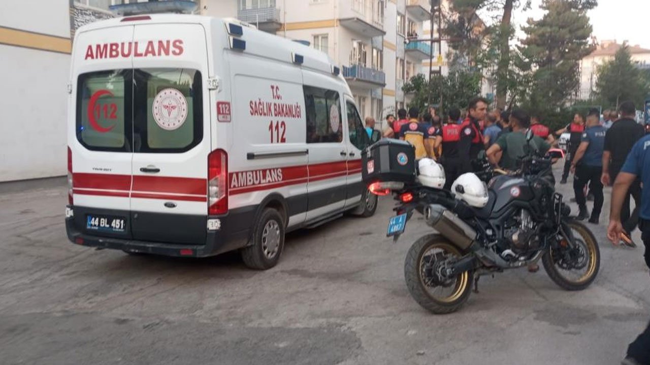 Malatya'da ortalık karıştı! Akrabalar birbirine girdi, çok sayıda yaralı var