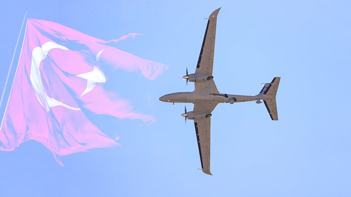 Afrika ülkesi Bayraktar AKINCI için özel tören düzenledi! Terör odaklarının korkulu rüyası olacak