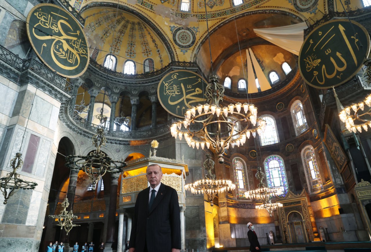 Ayasofya yankısı! O eser gönülleri “mühür”ledi!