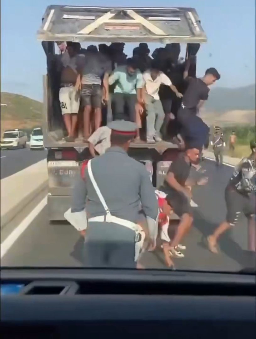 Ceuta sınırında Fas şantajı: İtalya, İspanya ile Schengen’i askıya almaya hazırlanıyor!