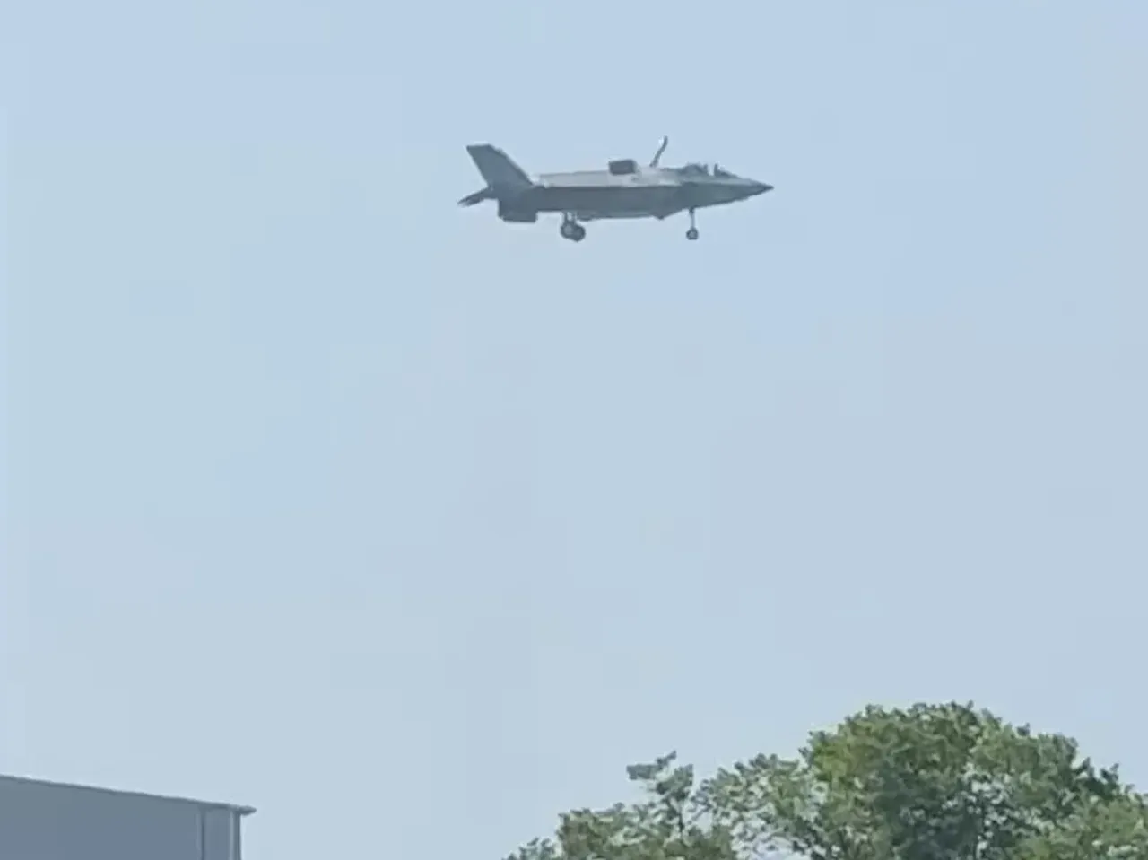 Beyaz Saray yakınlarında gizemli bekleyiş! F-35 dakikalarca havada asılı kaldı