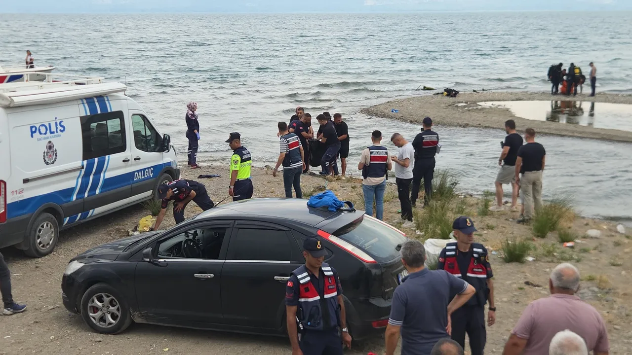 İznik Gölü'ne giren 2 gencin cesedi çıkarıldı! Aileler kahroldu