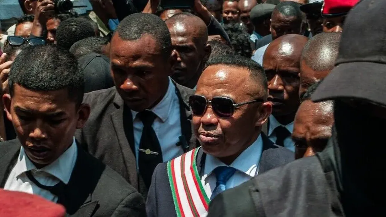 Madagaskarın cumhurbaşkanına 3. kez suikast girişimi! Yetkililer alarmda