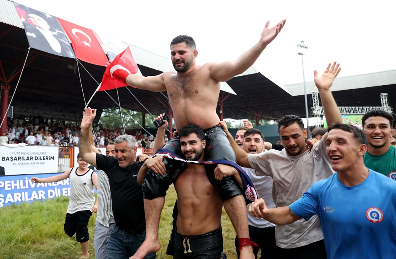Erkan Taş
