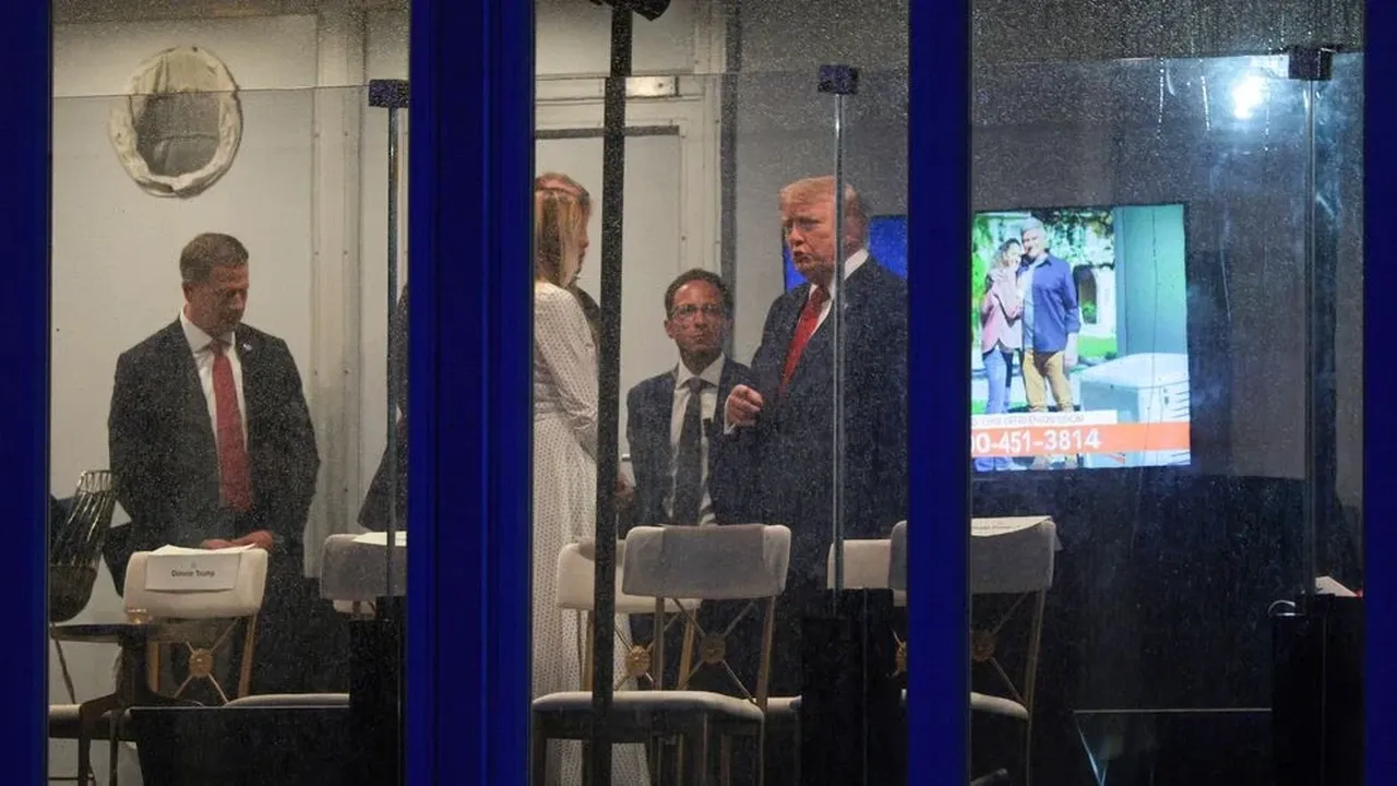 ABDdeki Bağımsızlık Günü kutlamalarında! gizli servis yüz binleri tahliye etti, Trump zor anlar yaşadı