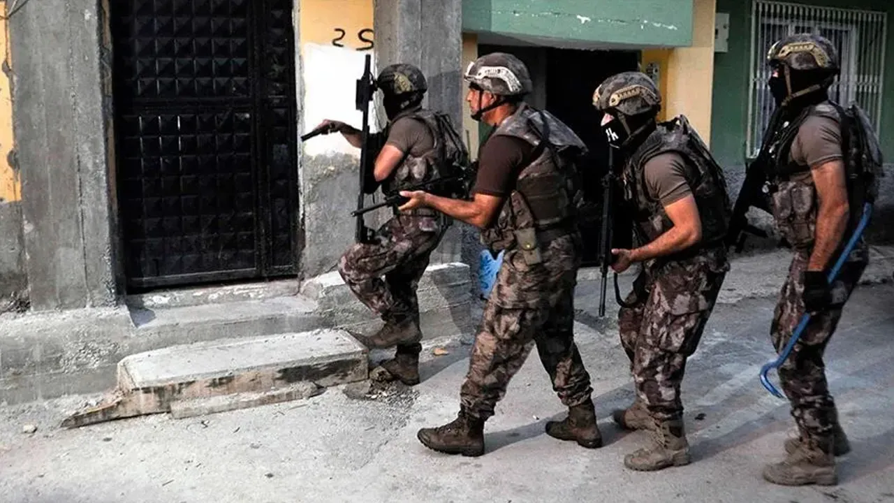 Organize suç örgütlerine 16 ilde büyük operasyon: 228 kişi yakalandı