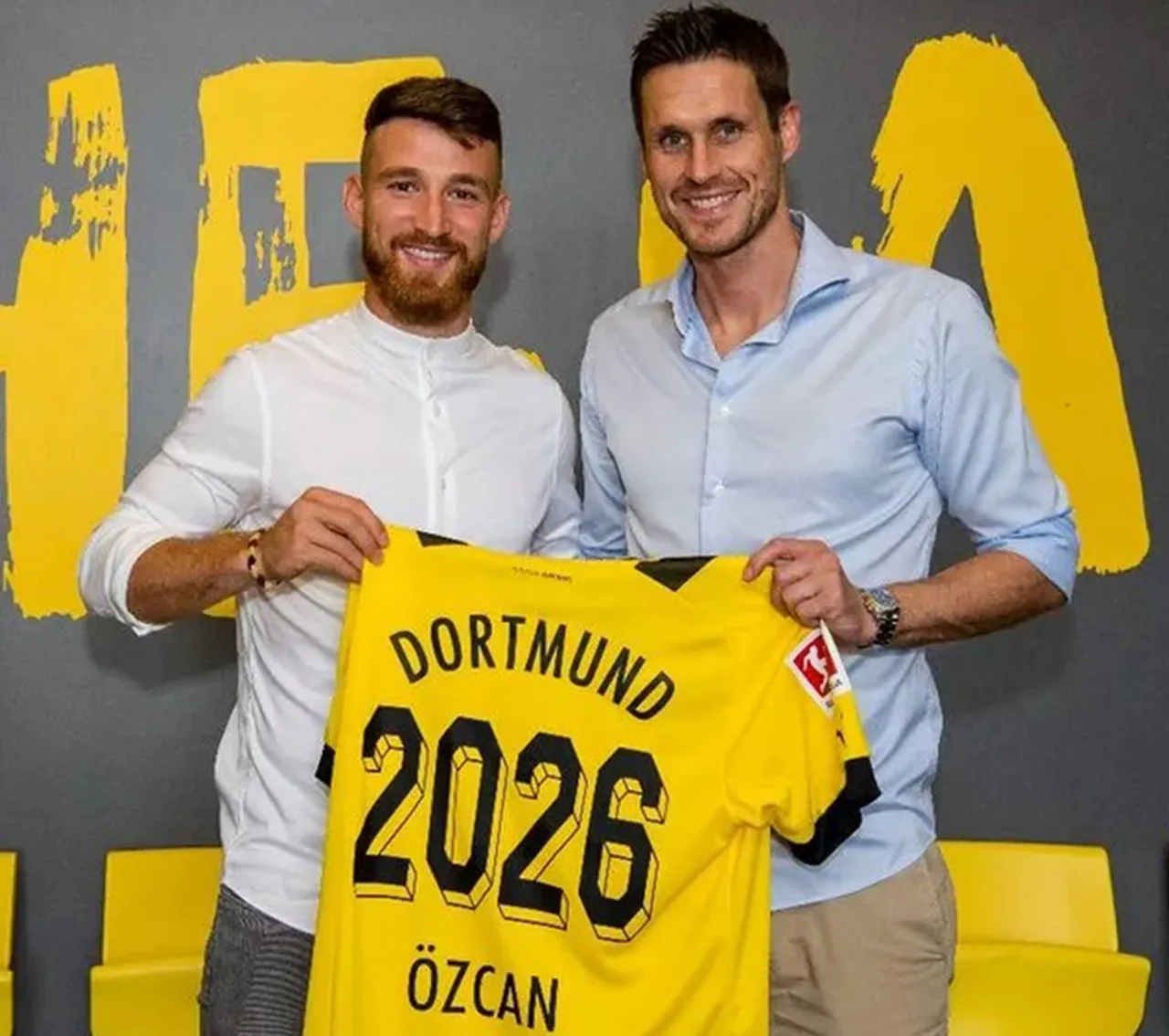 Salih Özcan'ın, Borussia Dortmund ile kontratı 30 Haziran'da sona erdi.