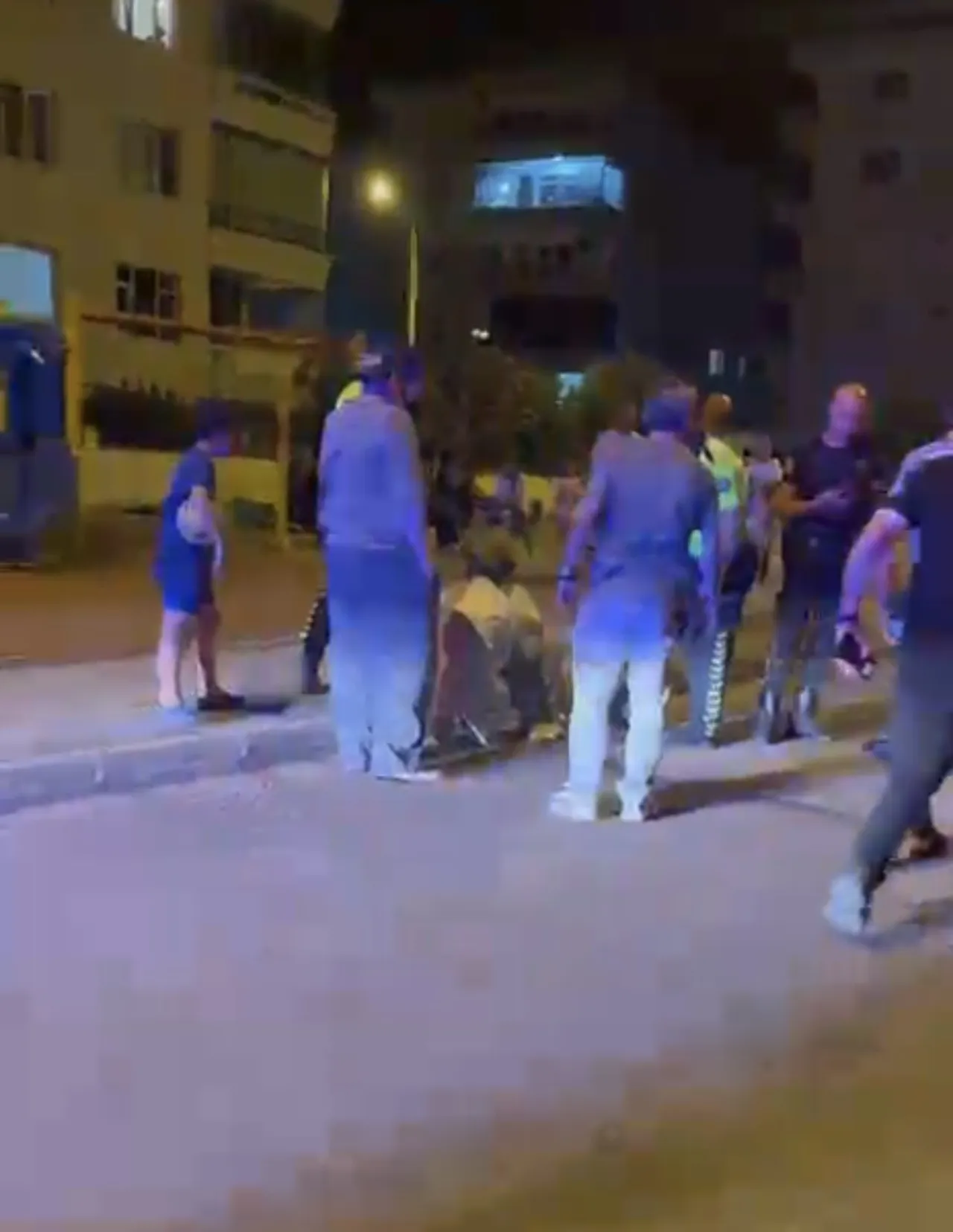 Bursa’da jiletli dehşet! Önce sohbet etti sonra boğazını kesti, genç kız 2 santimetrelik mesafe ile ölümden döndü