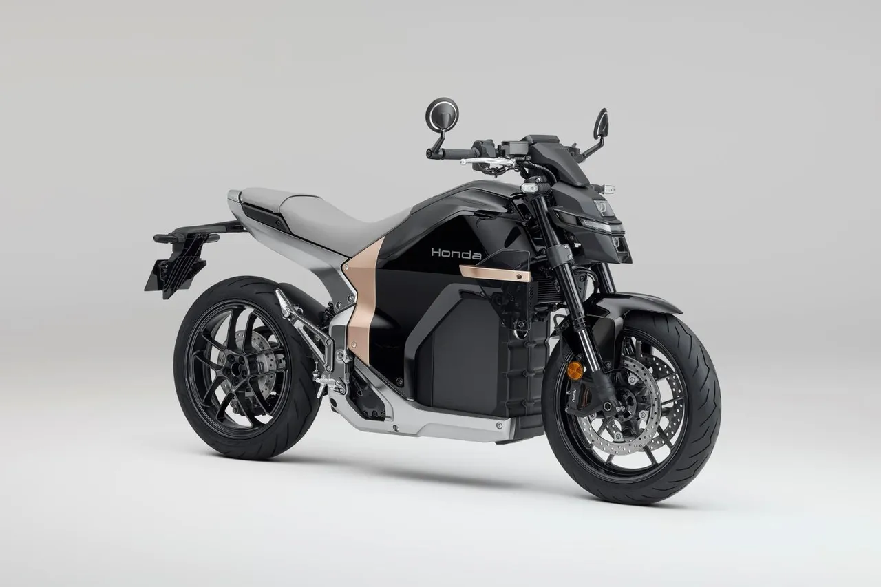 Honda'nın ilk elektrikli motosikleti Avrupa’da yola çıkıyor: İşte özellikleri ve fiyatı