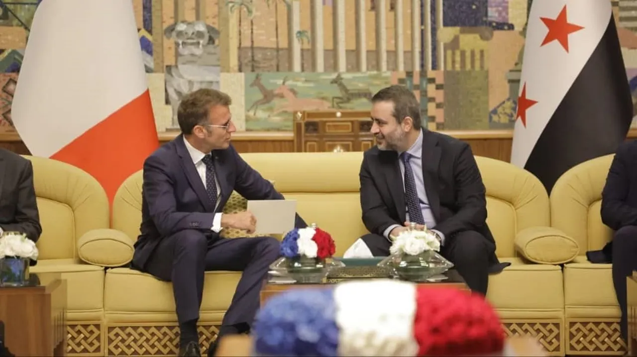 Macron'dan tarihi ziyaret! Esad sonrası Suriye'ye giden ilk AB lideri oldu
