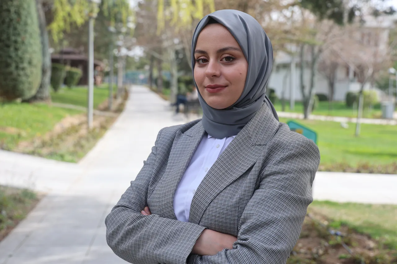 Avukat Esra Betül Türkalp