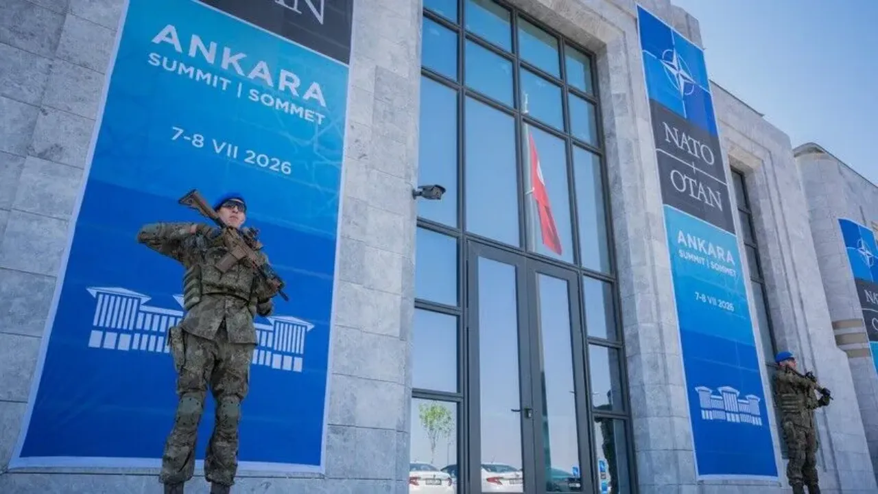 Bir NATO ülkesi zirvede neden iki lider tarafından temsil edildi?
