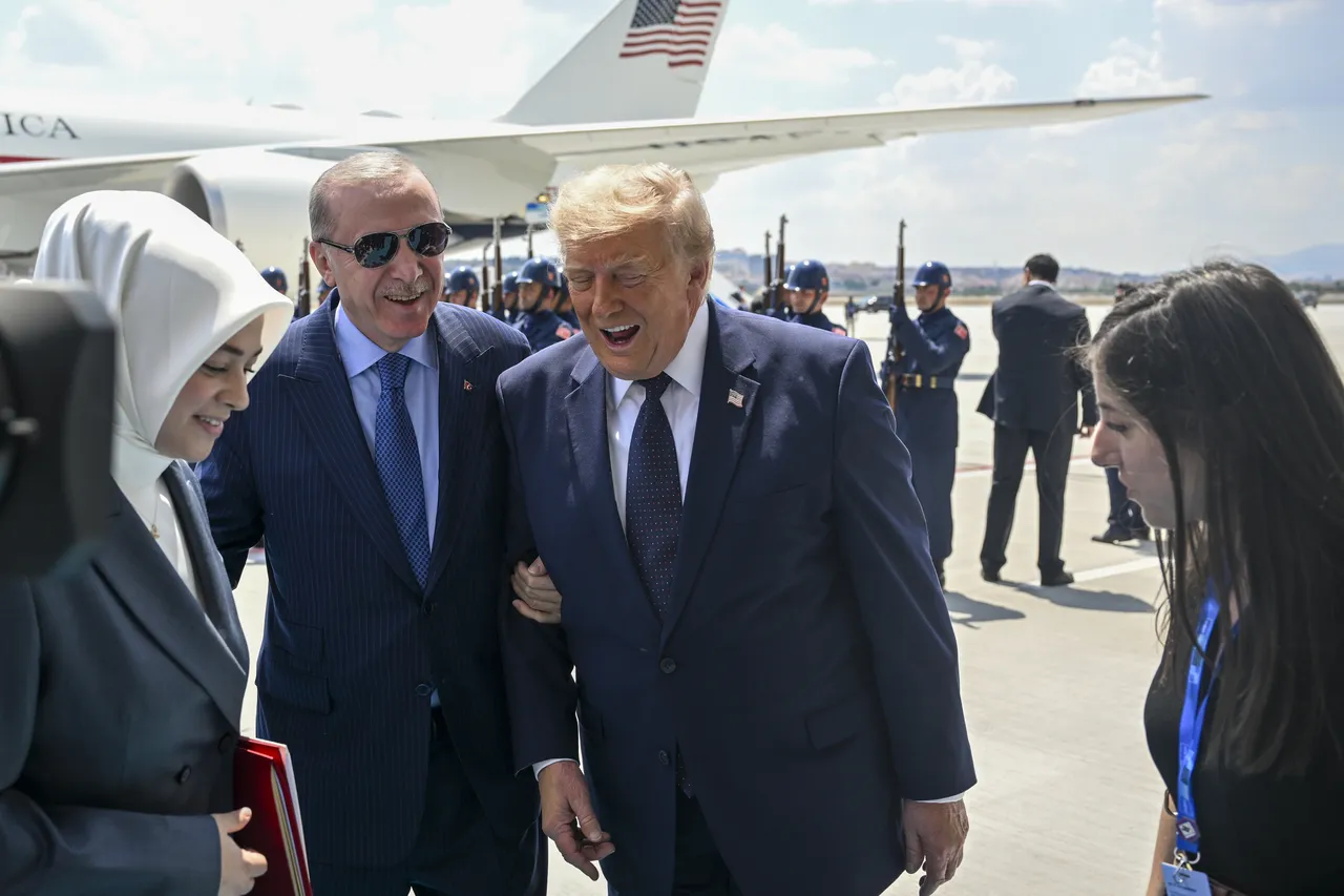 Cumhurbaşkanı Erdoğan ve Trumpın samimi diyaloğu! Liderlerin beden dili ne anlatıyor