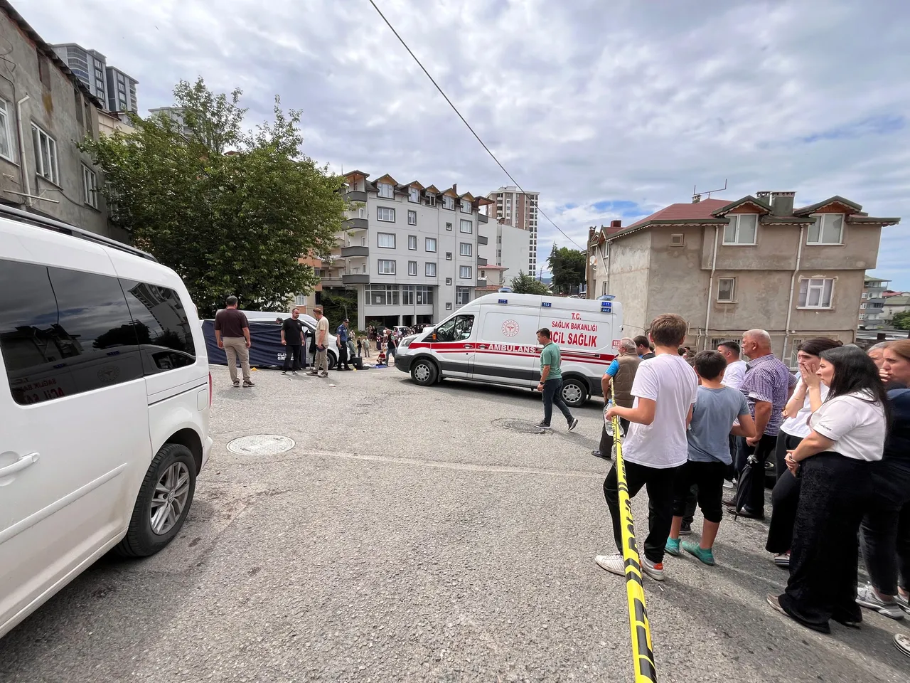 Kanlı infaz! Ağabeyi, yengesi ve yeğenini öldürüp kaçtı