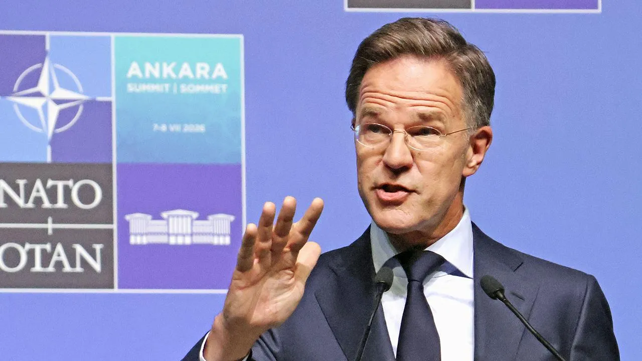 NATO Genel Sekreteri, Savunma Sanayii Forumu'nda duyurdu: 12 tanker uçağı geliyor