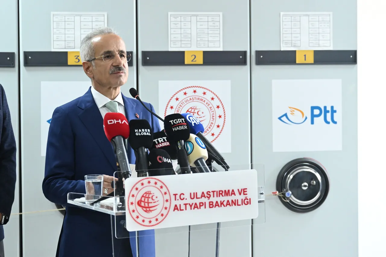 Bakan Uraloğlu duyurdu! PTT'den NATO 2026 hatırası: Hem anma pulu hem ilk gün zarfı var