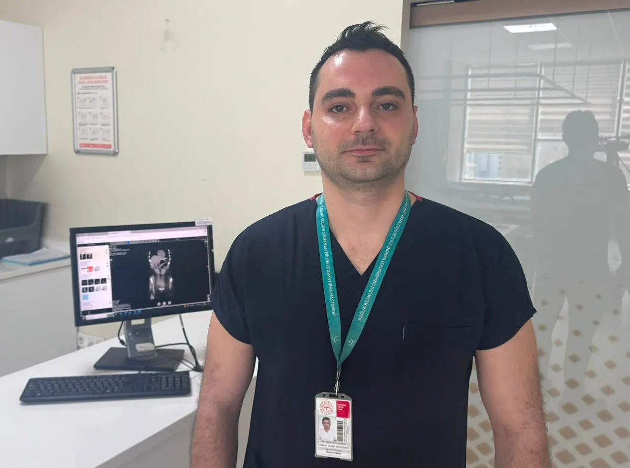 Zayıflamak için kendini kusturmak isterken diş fırçası yuttu: İnanamadık!