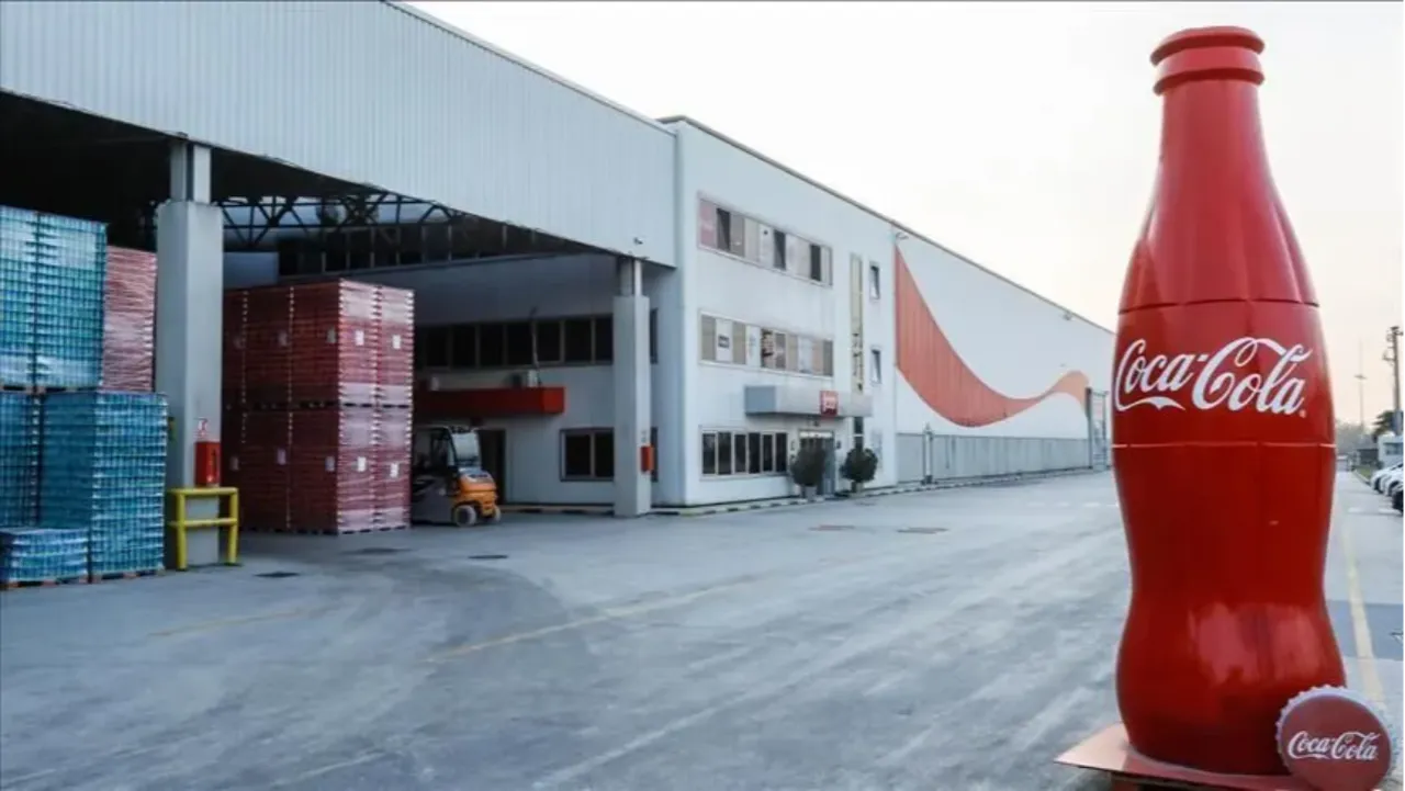 Coca-Cola fabrikasını kapatma kararı aldı! Onlarca çalışan işsiz kalacak