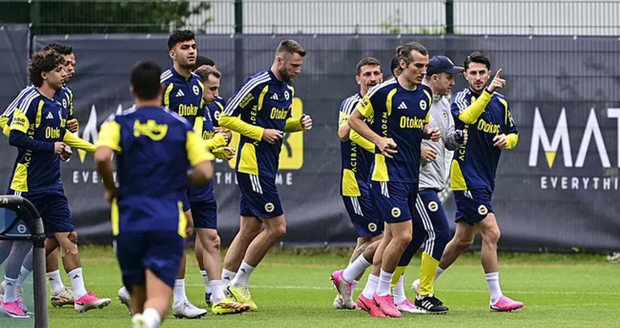 Fenerbahçe-Admira Wacker maçı hangi kanalda canlı yayınlanacak, saat kaçta? Fenerbahçenin maç takvimi