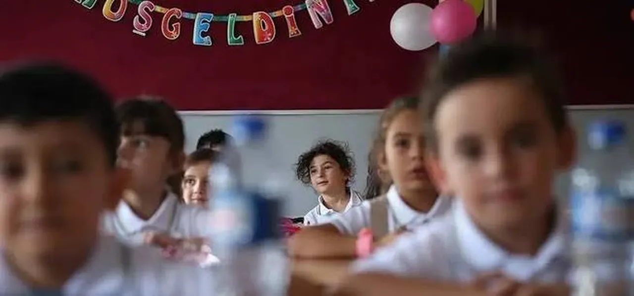 Ortaokul kayıtları ne zaman başlıyor? 2026 MEB anaokulu, ilkokul ve ortaokul kayıt tarihleri