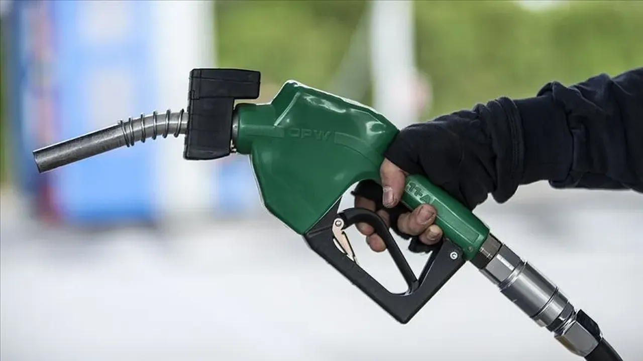 Petrol 2 haftanın zirvesinde! Akaryakıt fiyatına zam var mı?