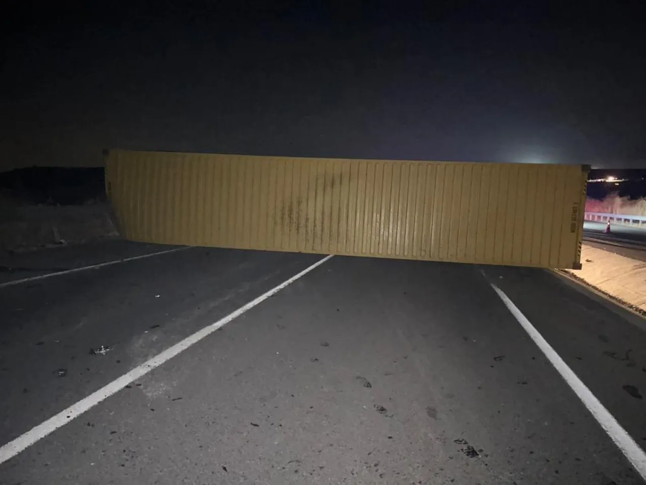 Tekirdağ'da feci olay! Tırın dorsesi yola savruldu: Zincirleme kazada 3 kişi hayatını kaybetti