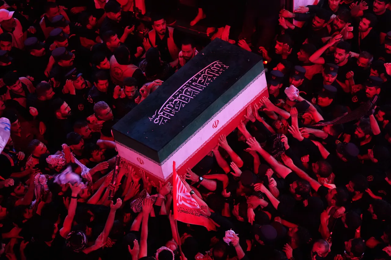 4 milyon kişi katıldı! Hamaney'in cenazesinde izdiham yaşandı