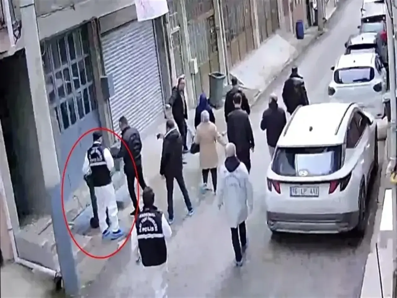 Eşini 15 parçaya ayıran kadın dehşeti anlattı, mahkeme salonu buz kesti: Kaskatı kesildiği için kanı akmadı, parçalama işlemi 6 saat sürdü