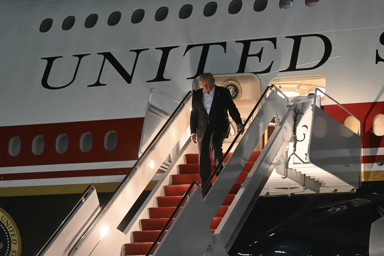 Trump Ankaradan dönüşte uçak değiştirdi! Yenisiyle geldi, eskisiyle döndü