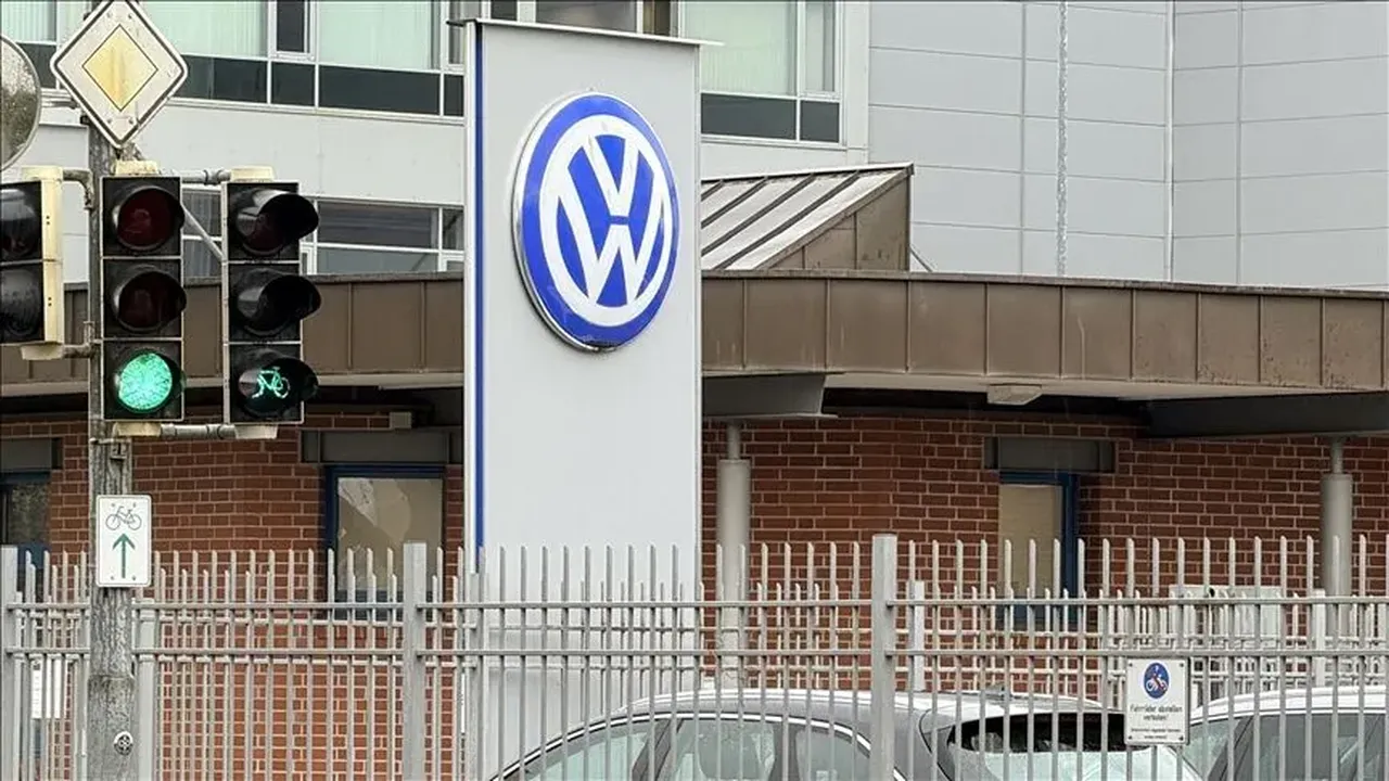 Volkswagende büyük karar! 100 bin kişi işten çıkabilir onlarca fabrika kapatılabilir